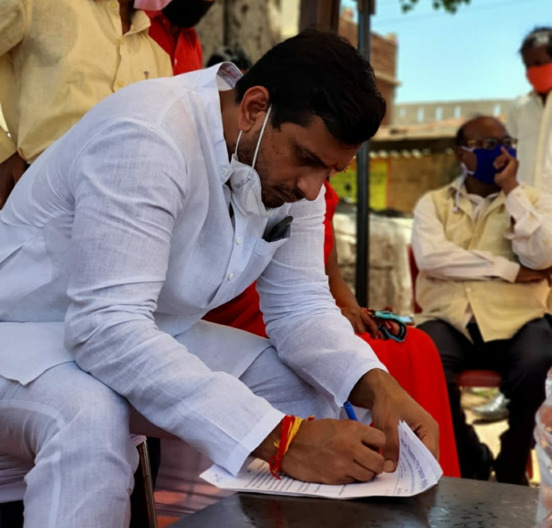 खिलाड़ियों की मांग पर मेयर की पहल, खुर्सीपार में विदेशी तर्ज पर बनेगा स्टेडियम..……