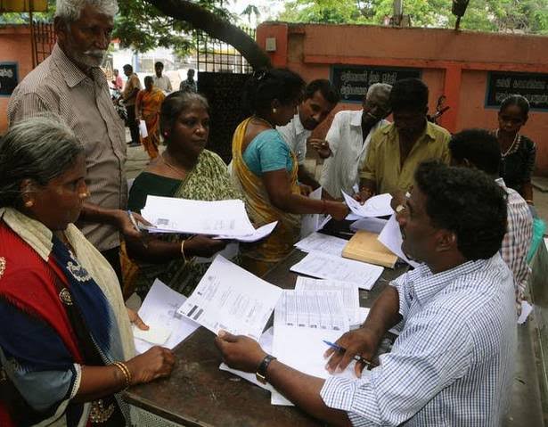 अगर वोटिंग से पहले नही मिली वोटर पर्ची तो पूछे गूगल से, कुछ वैकल्पिक दस्तावेज़ से होगा मतदान देने का अधिकार