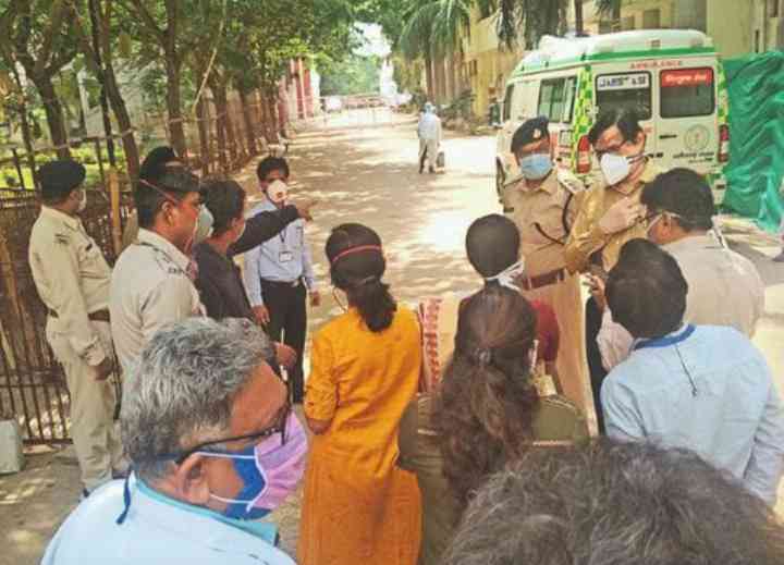 3 नए केस मिले : हृदय रोग से ग्रसित मरीज , कॉल सेंटर में काम करने वाली युवती व निमोनिया पीड़ित की रिपोर्ट पॉजिटिव