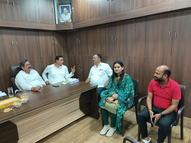 बीएसपी लिजधारियो को कही भी भटकने की आवश्यकता नहीं, सेक्टर 5 कार्यालय में कल 11 बजे से लगेगा कैंप
बीएसपी प्रबंधन, निगम प्रबंधन, जिला प्रशासन के सहयोग से नि:शुल्क होगे सारे कार्य
