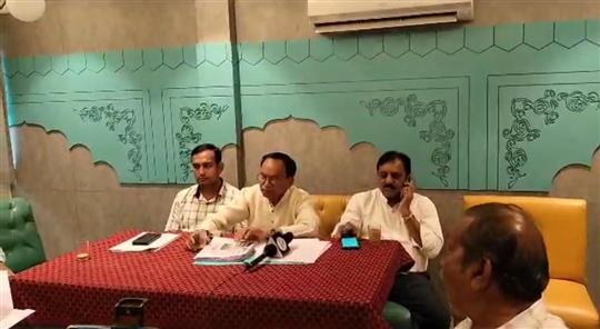 लखनलाल साहू ने सरकारी अस्पतालों के चिकित्सकों पर लगाए भ्रष्टाचार के आरोप , मुख्यमंत्री से की शिकायत,  जल्द कार्रवाई नहीं होने पर दी आंदोलन की चेतावनी 