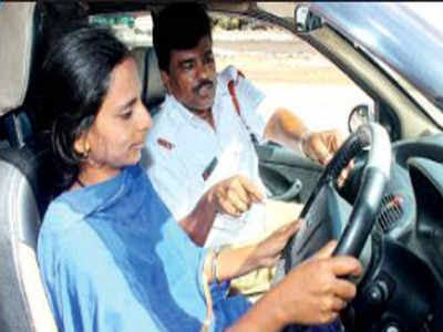 दुर्ग जिले के युवाओं को फ्री में दी जायेगी कार ड्राइविंग की ट्रेनिंग, 7 दिसंबर तक कराना होगा रजिस्ट्रेशन