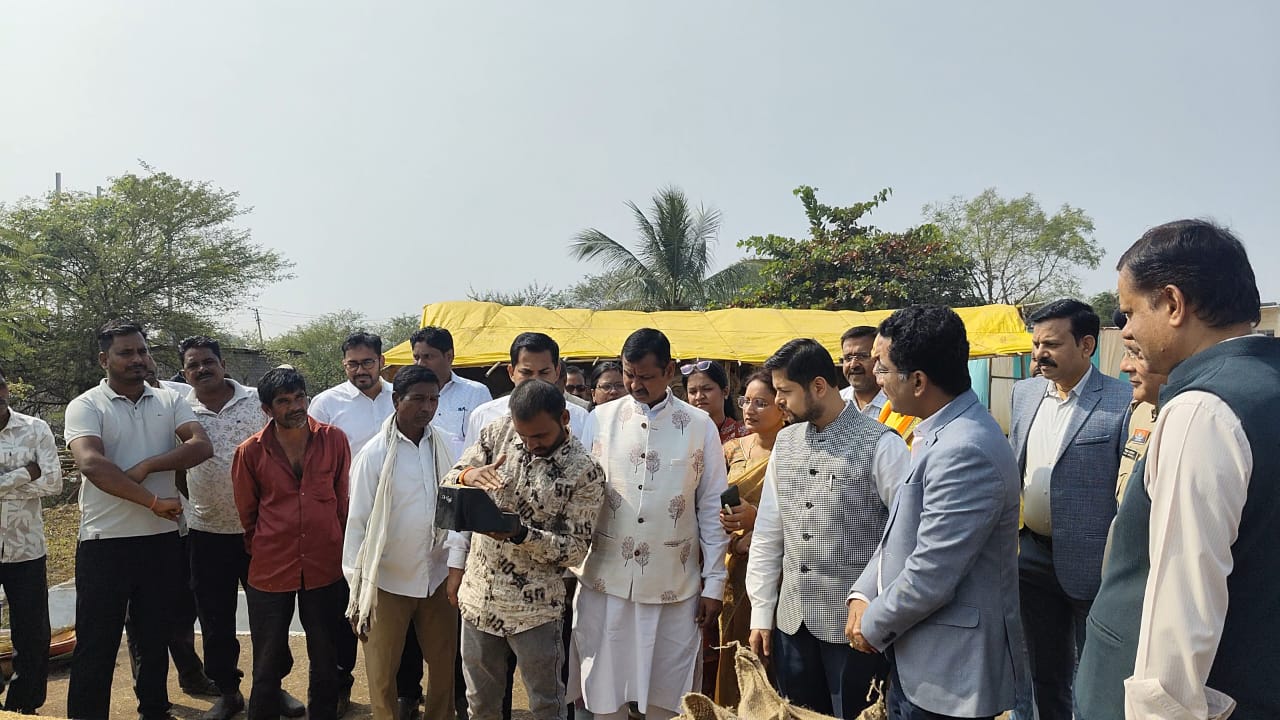 दुर्ग में धान खरीदी शुरू: 102 में से 34 केंद्रों में हुई शुरुआत, हड़ताल से कई सोसाइटी बंद