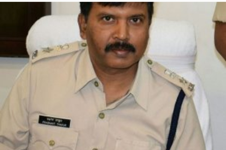 13 आईपीएस सहित 15 अफसरों का तबादला, प्रशांत ठाकुर होंगे दुर्ग एसपी, अजय यादव को रायपुर की जिम्मेदारी! 