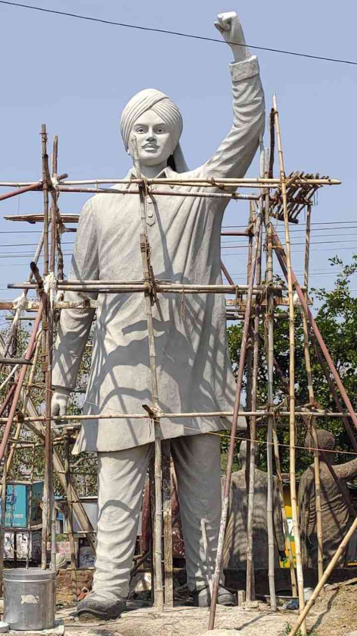 सेक्टर 5 तालाब में लगेगी भारत की सबसे ऊंची शहीद भगत सिंह की प्रतिमा
भिलाईनगर विधायक व महापौर देवेंद्र यादव की पहल से बन रहा शौर्य स्मारक