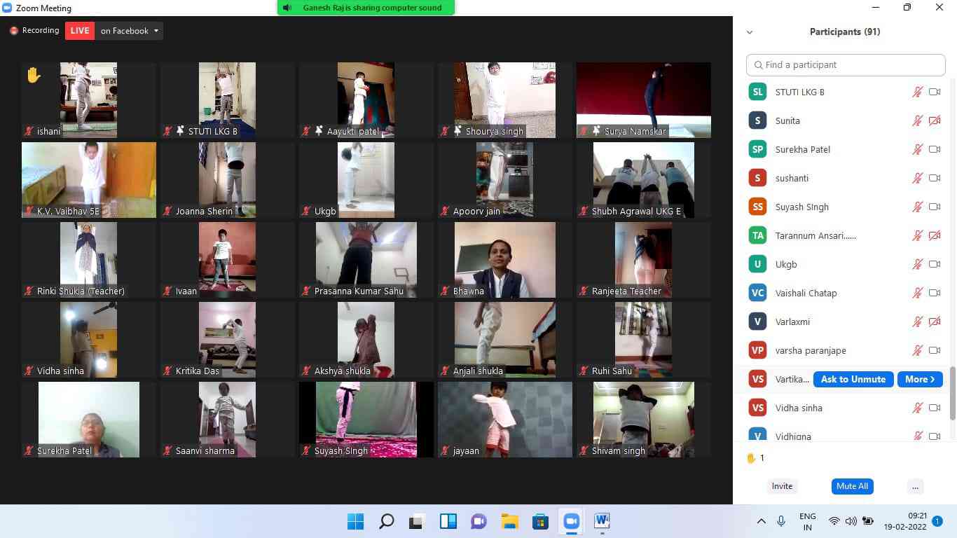 माइलस्टोन अकेडमी में ढाई साल के बच्चे ने किया सूर्य नमस्कार
