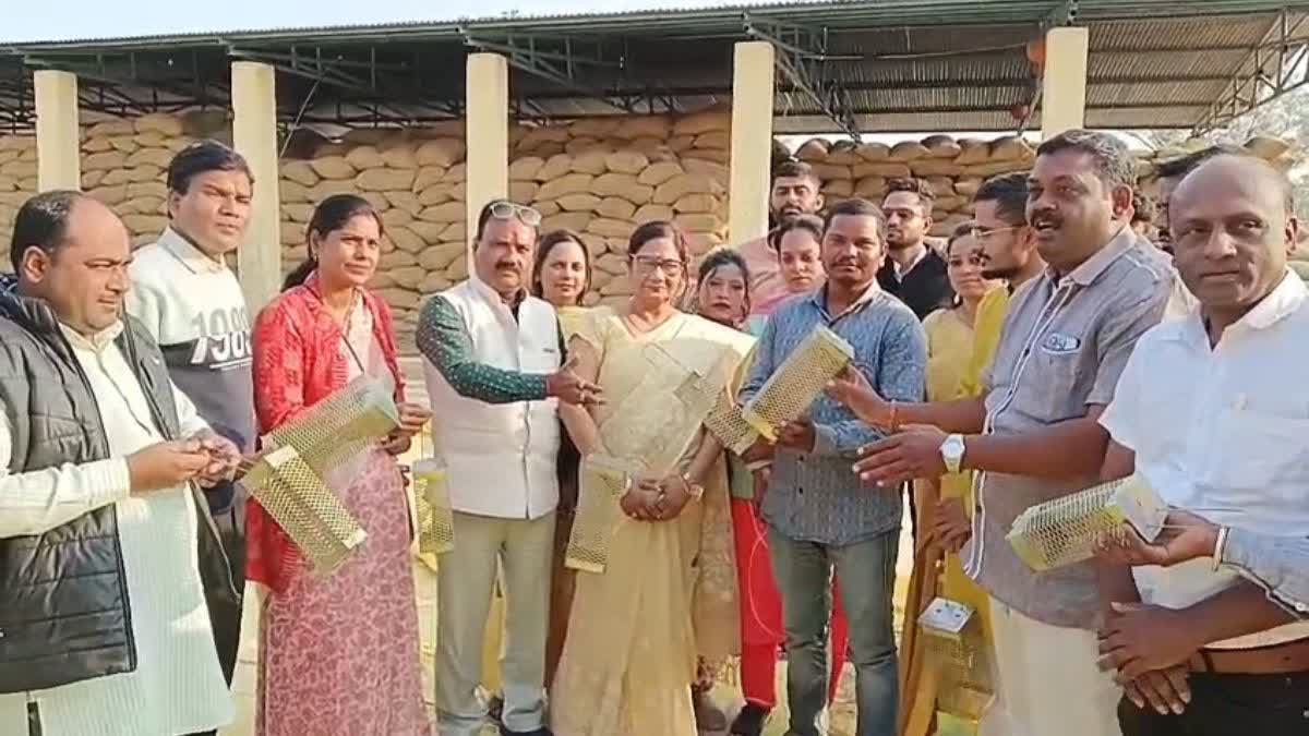 मनेंद्रगढ़ में धान खरीदी विवाद पर कांग्रेस का हल्ला, सरकार पर घोटाले और अनियमितताओं के आरोप